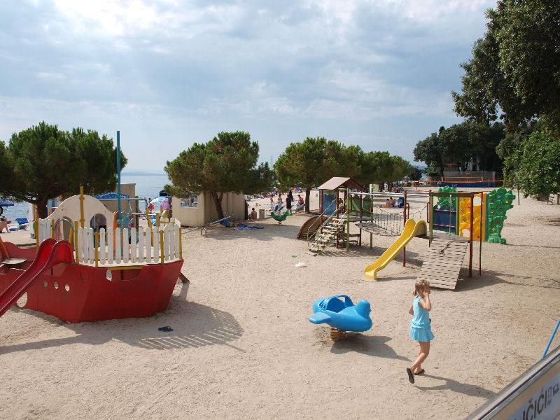 Apartmani Villa Christina Ičići Eksteriør bilde
