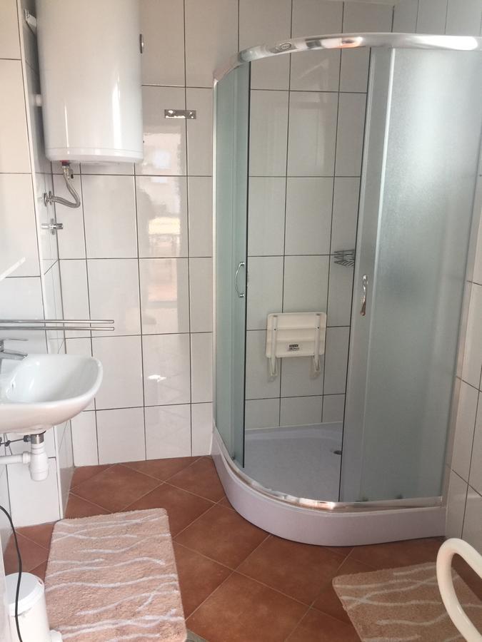 Apartmani Villa Christina Ičići Eksteriør bilde